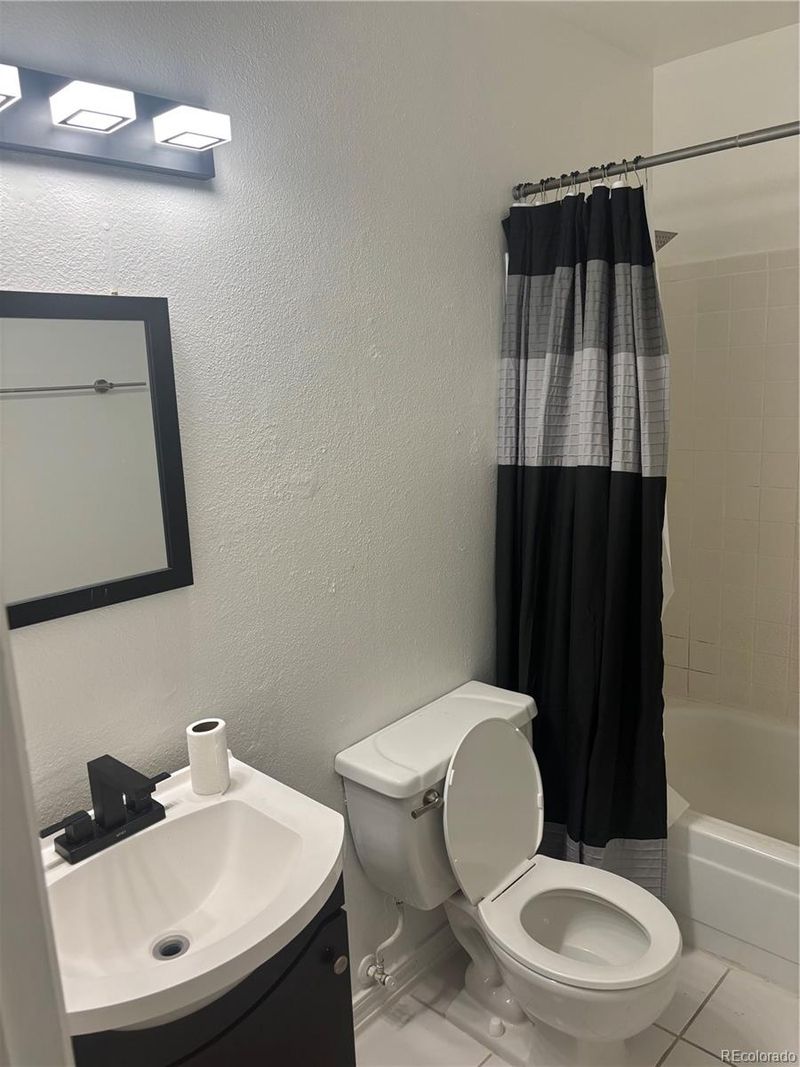 3355 S Flower St #157, Lakewood, CO 80227