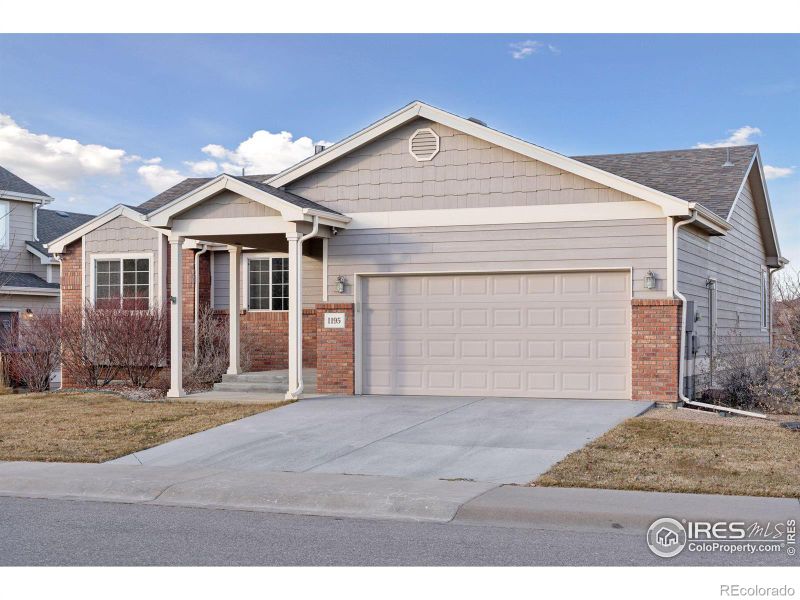 1195 Crabapple Dr, Loveland, CO 80538