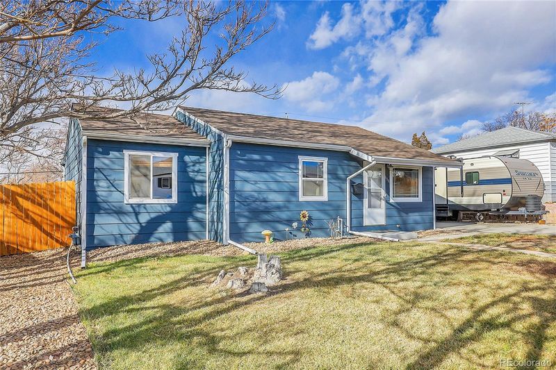 8881 Hoyt Dr, Thornton, CO 80229
