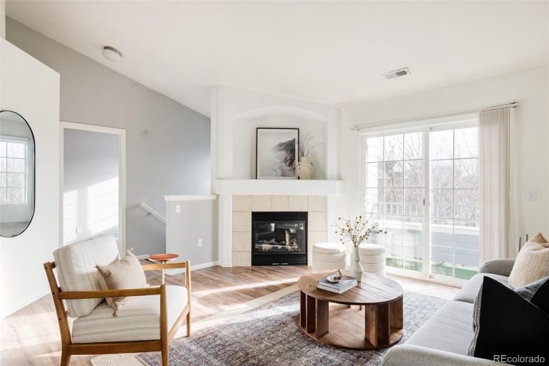 5255 Memphis St #822, Denver, CO 80239