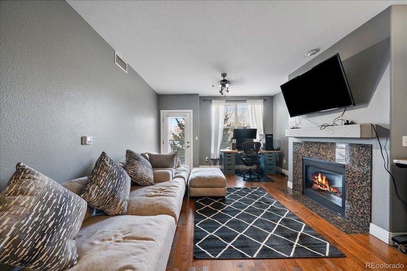 9059 E Panorama Cir #B306, Englewood, CO 80112