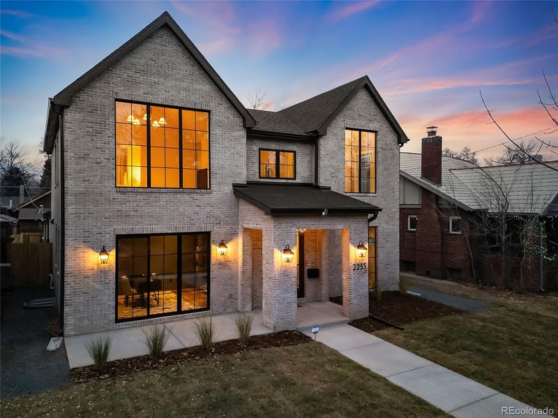 2255 N Holly St, Denver, CO 80207