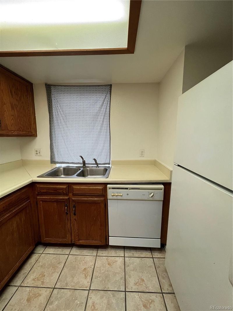453 S Kittredge St #C, Aurora, CO 80017