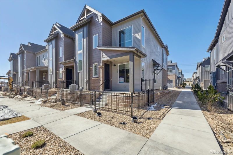 468 Millwall Cir, Castle Pines, CO 80108