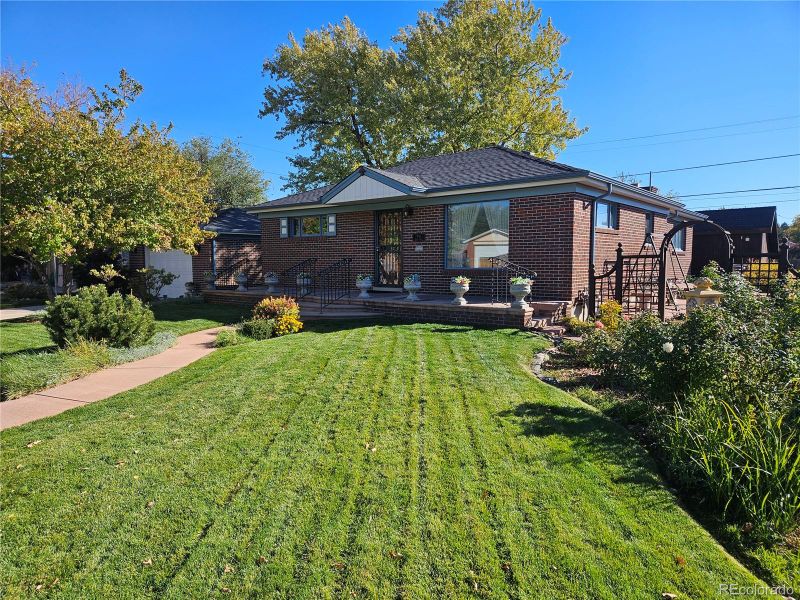 942 Leroy Dr, Northglenn, CO 80233