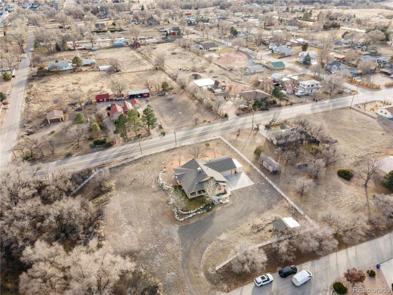 2 Twilight Ln, Pueblo, CO 81005