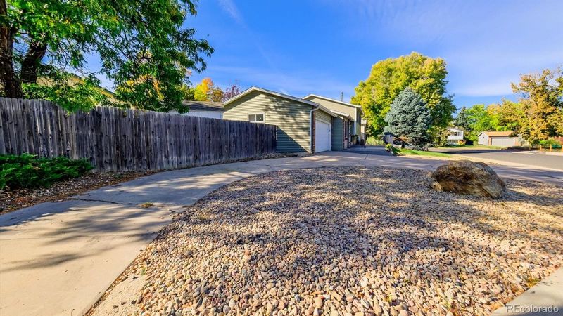 2519 S Sable Way, Aurora, CO 80014