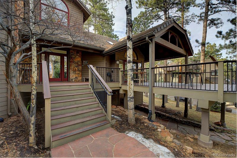 31332 Island Dr, Evergreen, CO 80439