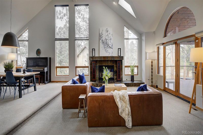31332 Island Dr, Evergreen, CO 80439