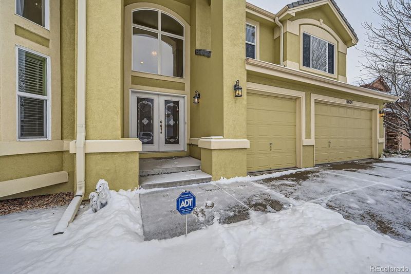 17624 E Peakview Ave, Aurora, CO 80016