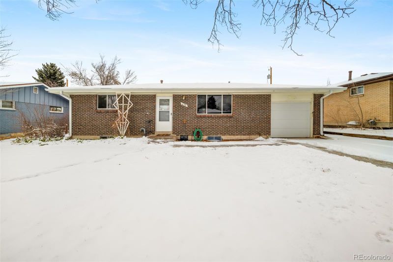 428 S Uvalda St, Aurora, CO 80012