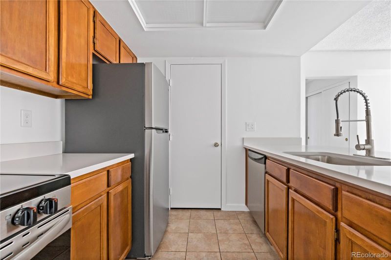 4294 S Salida Way #12, Aurora, CO 80013