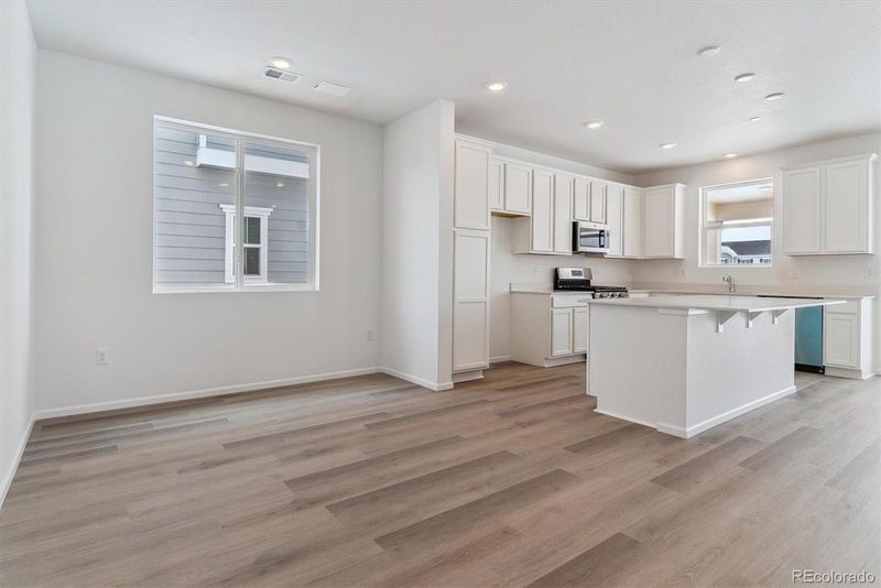 9163 Truckee Ct, Commerce City, CO 80022