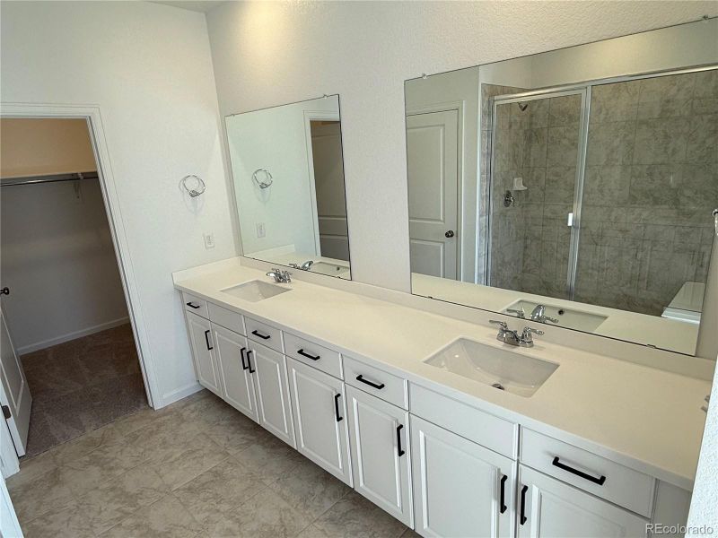 3441 N Denali St, Aurora, CO 80019