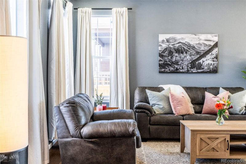 14721 E Poundstone Dr, Aurora, CO 80015