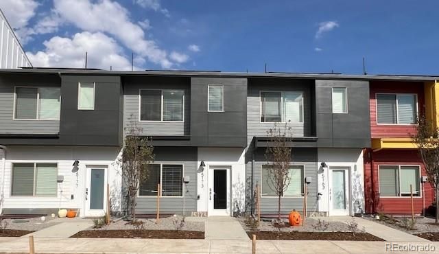 15275 W 68th Pl, Arvada, CO 80007