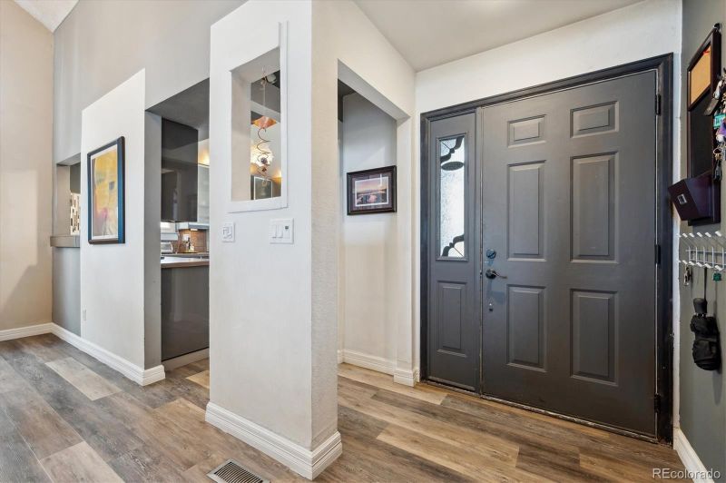 8293 S Ogden Cir, Littleton, CO 80122
