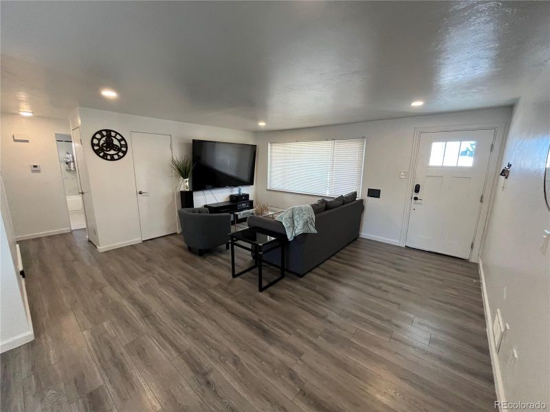 187 Yates St, Denver, CO 80219