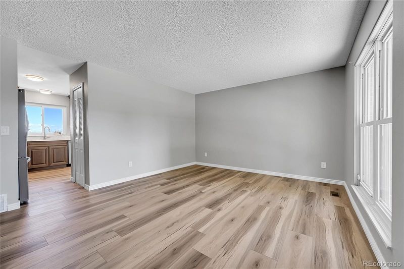 19155 E Kansas Dr, Aurora, CO 80017
