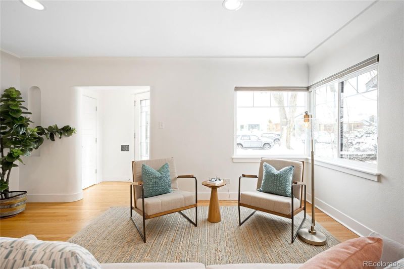 1935 S Lincoln St, Denver, CO 80210