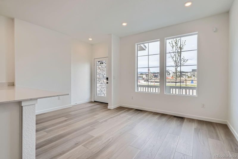 8887 San Antonio St, Littleton, CO 80125