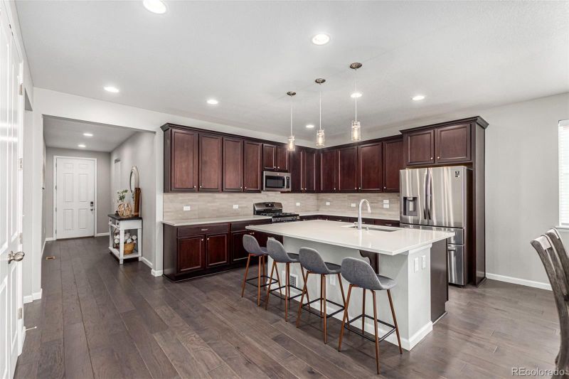 7173 S Uriah St, Aurora, CO 80016