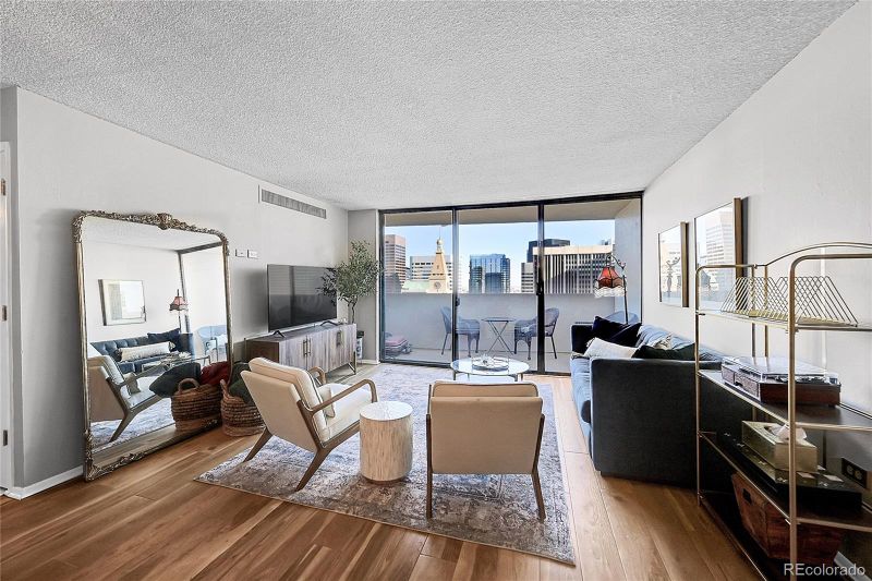 1020 15th St #27E, Denver, CO 80202