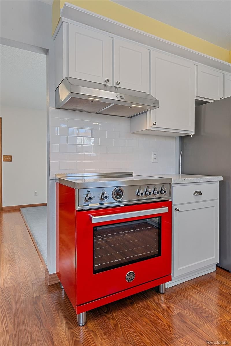 9563 W Capri Ave, Littleton, CO 80123