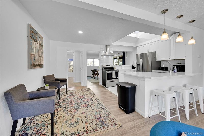 10125 W 8th Pl, Lakewood, CO 80215
