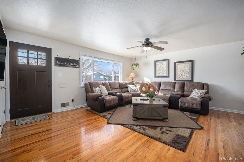 6656 Otis St, Arvada, CO 80003