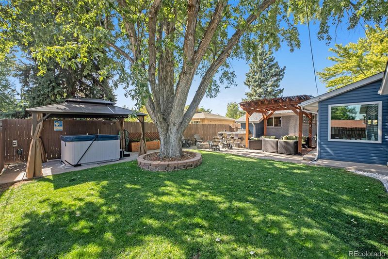 6656 Otis St, Arvada, CO 80003