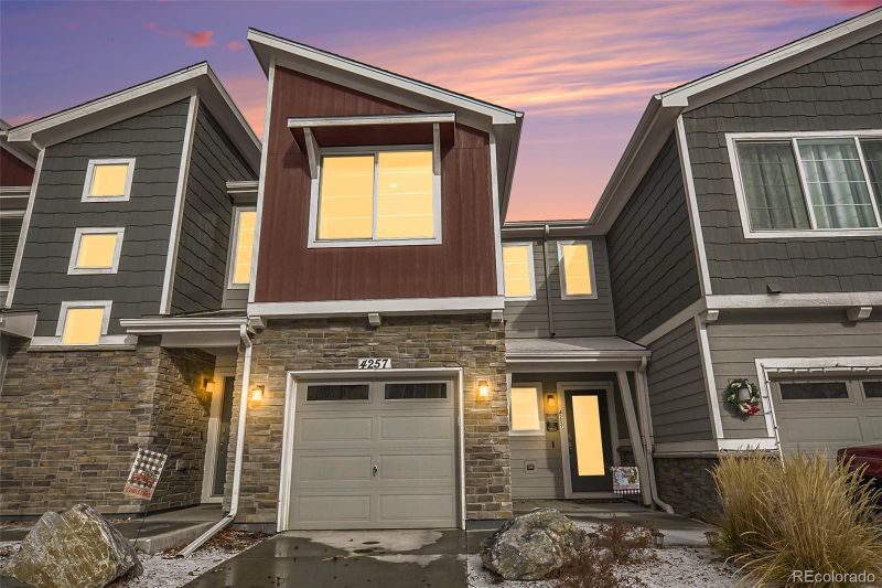 4257 E 98th Pl, Thornton, CO 80229