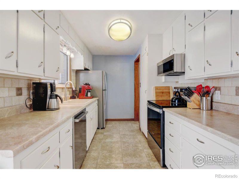 3113 Sheridan Ave, Loveland, CO 80538