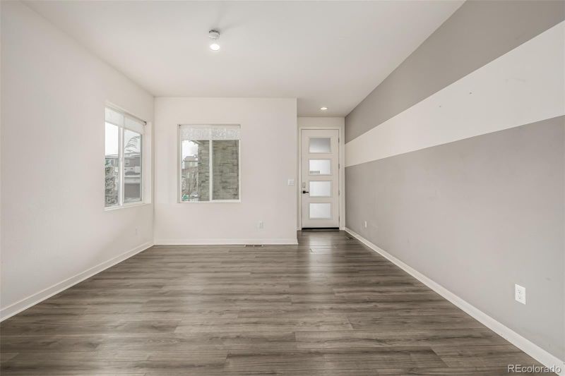10081 Truckee St, Commerce City, CO 80022