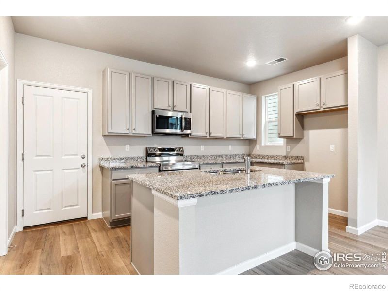 292 Shoveler Way, Johnstown, CO 80534
