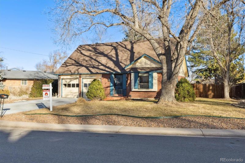 2142 S Zephyr St, Lakewood, CO 80227
