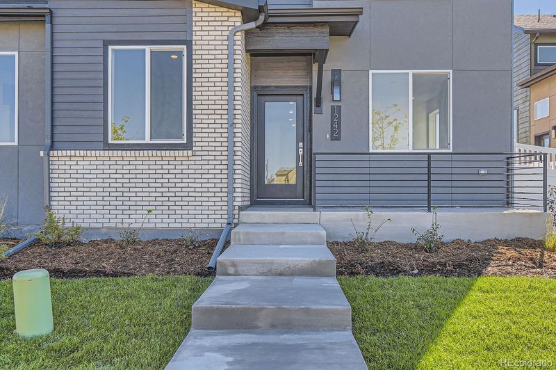 1242 S Algonquian, Aurora, CO 80018