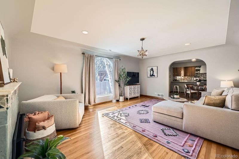 1201 Poplar St, Denver, CO 80220