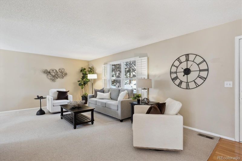 4702 E Costilla Ave, Centennial, CO 80122