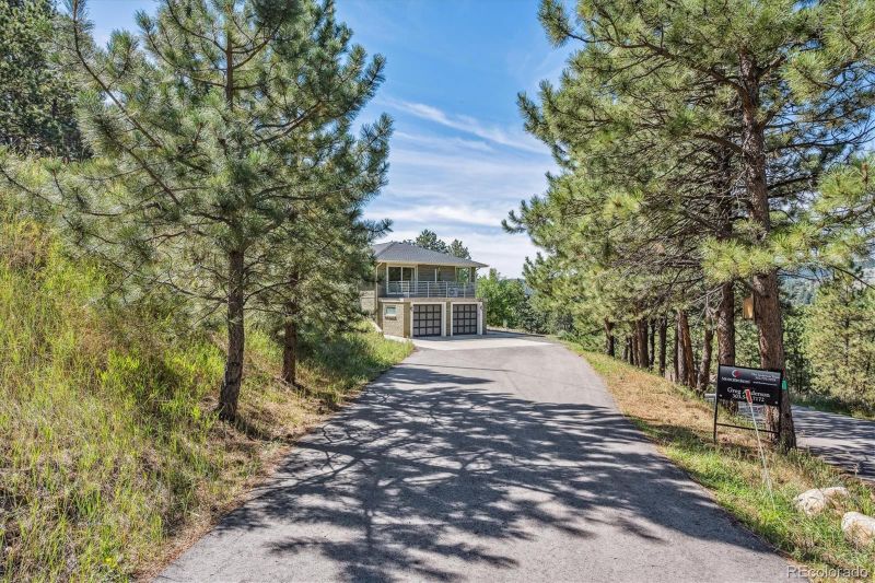 320 Rock Ave, Golden, CO 80401