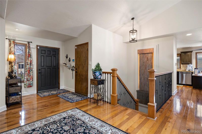 7857 Allison Ct, Arvada, CO 80005