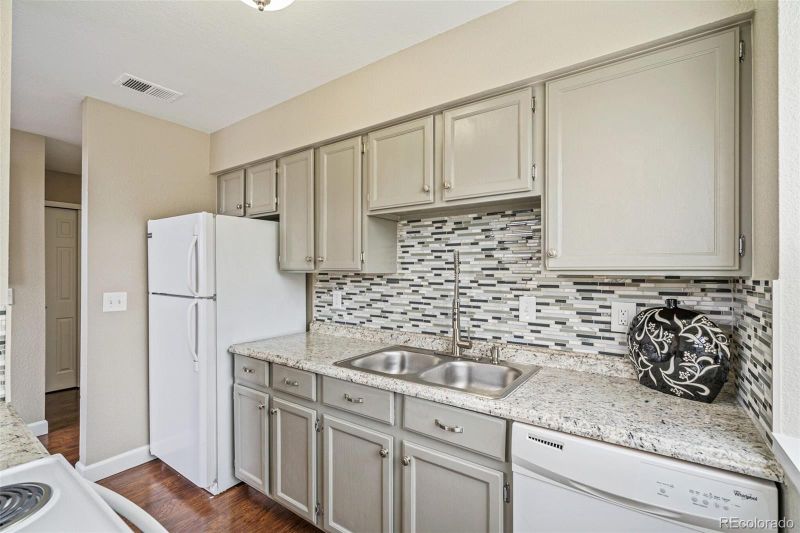 12366 W Nevada Pl #308, Lakewood, CO 80228