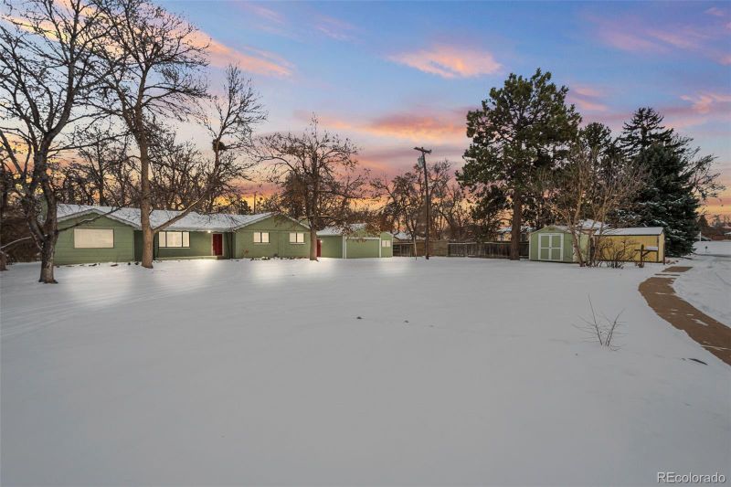1876 S Chester Cir, Denver, CO 80247