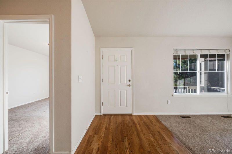 24558 E Louisiana Cir, Aurora, CO 80018