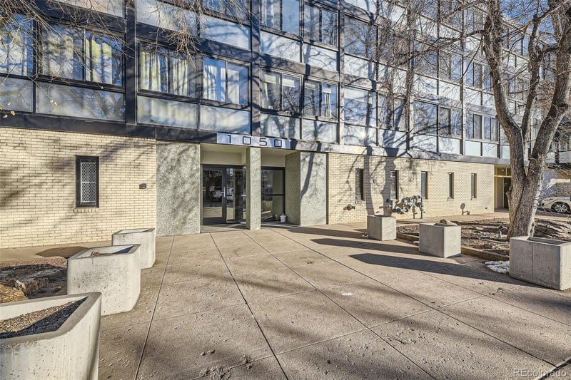 1050 N Corona St #215, Denver, CO 80218