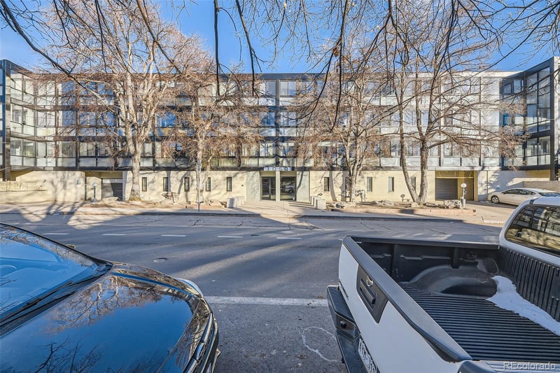 1050 N Corona St #215, Denver, CO 80218