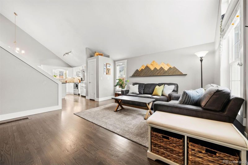 12844 W Cross Dr, Littleton, CO 80127
