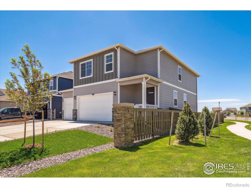 621 Sawyers Pond Dr, Severance, CO 80550