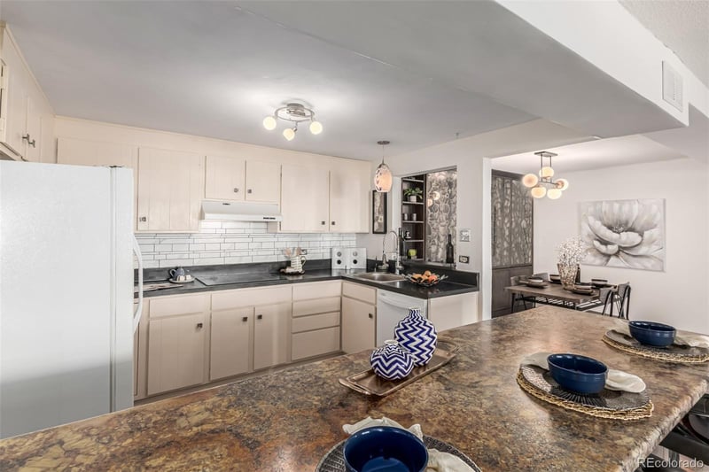 3131 E Alameda Ave #2002, Denver, CO 80209