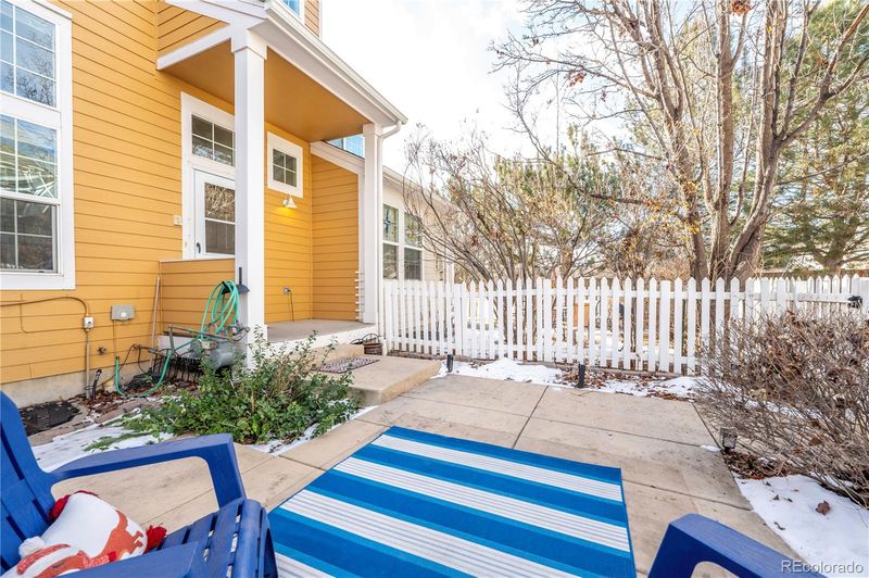 911 Snowberry St, Longmont, CO 80503
